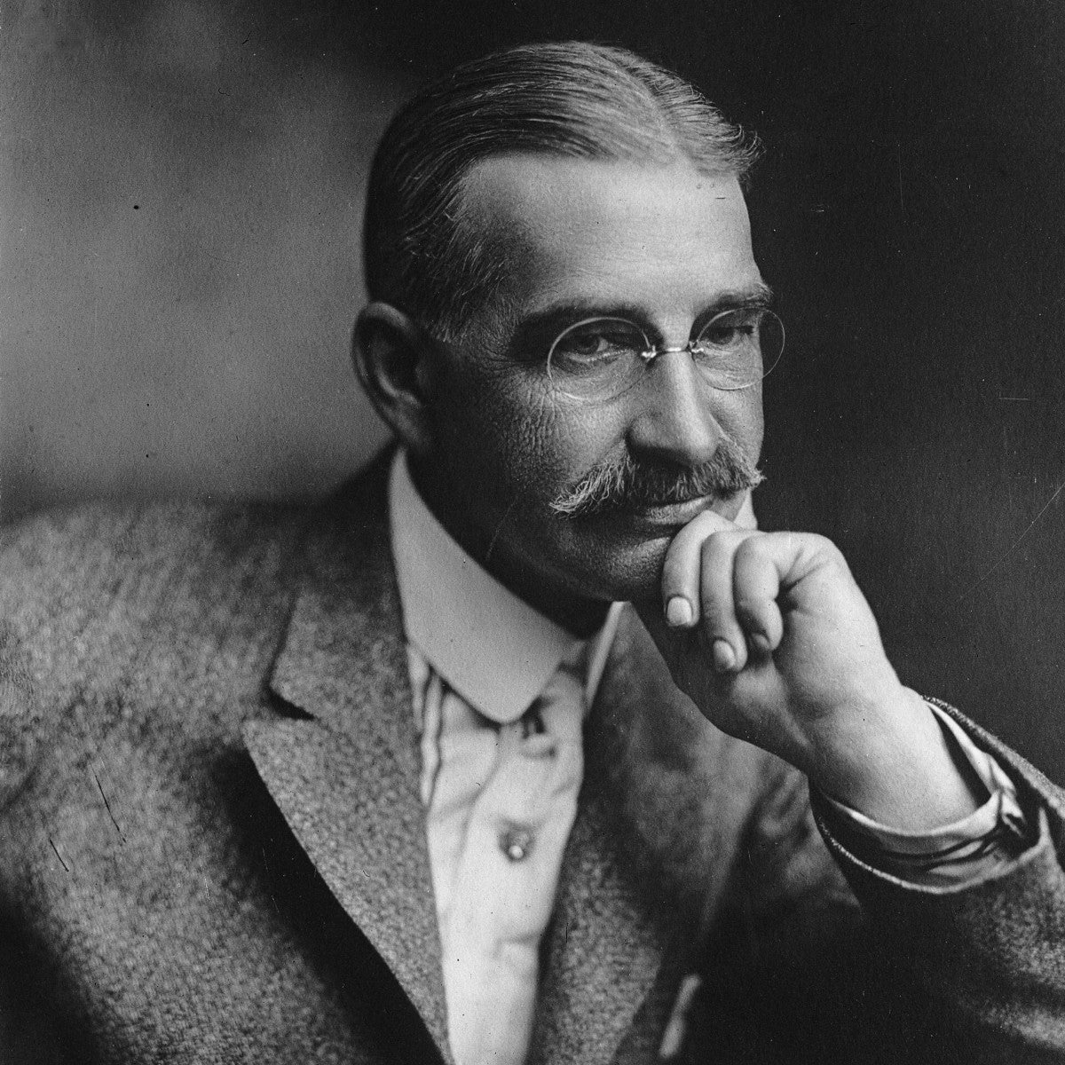 Retrato de L. Frank Baum. Dominio público.