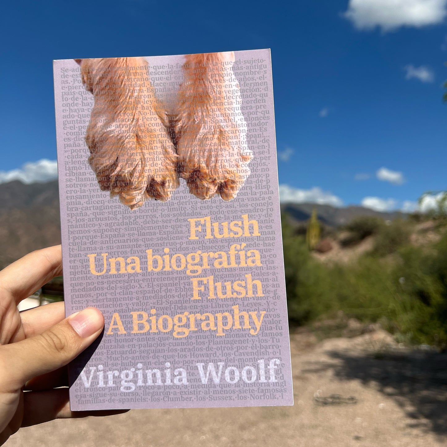 Flush: Una biografía - Flush: A Biography | Libro bilingüe - Español / Inglés