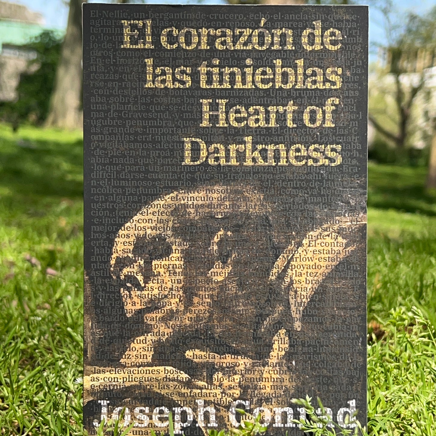 El corazón de las tinieblas - Heart of Darkness | Libro bilingüe - Español / Inglés